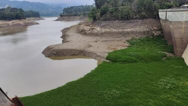¿Dónde tiene que llover para que se disminuyan los racionamientos?