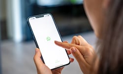 ¿Recibe muchos mensajes en WhatsApp de empresas? Vea qué hacer