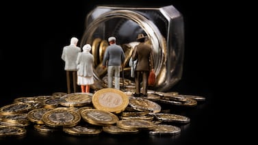 ¿Cómo se debilitó el IVM? Le contamos los hitos y omisiones que comprometen la pensión del futuro