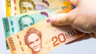 Salario nominal y salario real frenaron: estos son los datos del BCCR