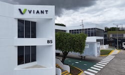 Multinacional de dispositivos médicos despide a 900 trabajadores en Costa Rica; vea los detalles