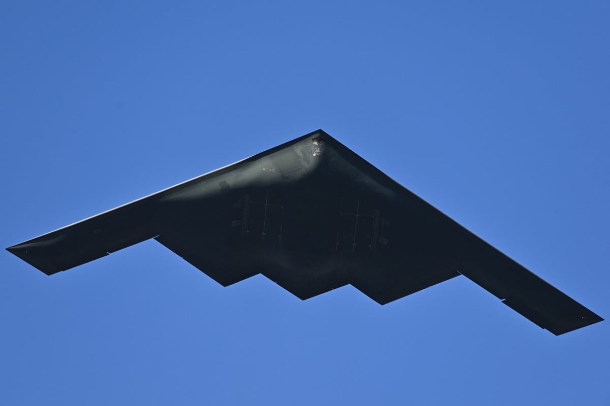 El bombardero furtivo B-2 "Spirit" ha sido mostrado al público en actividades masivas. Es el único que podría transportar bombas como las que se requerirían para atacar Fordo.