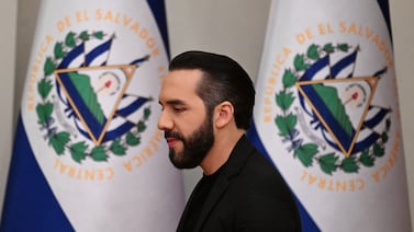 El método Bukele: las 5 claves que explican cómo consolidó el poder total en El Salvador