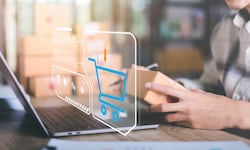 Podcast: El clic cierra la venta, pero la decisión se toma antes (fuera de la web), así es la dualidad del comprador tico