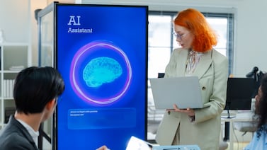 Costa Rica destaca por su estrategia para la IA, pero no aborda la pérdida de empleo. ¿Qué se puede hacer?