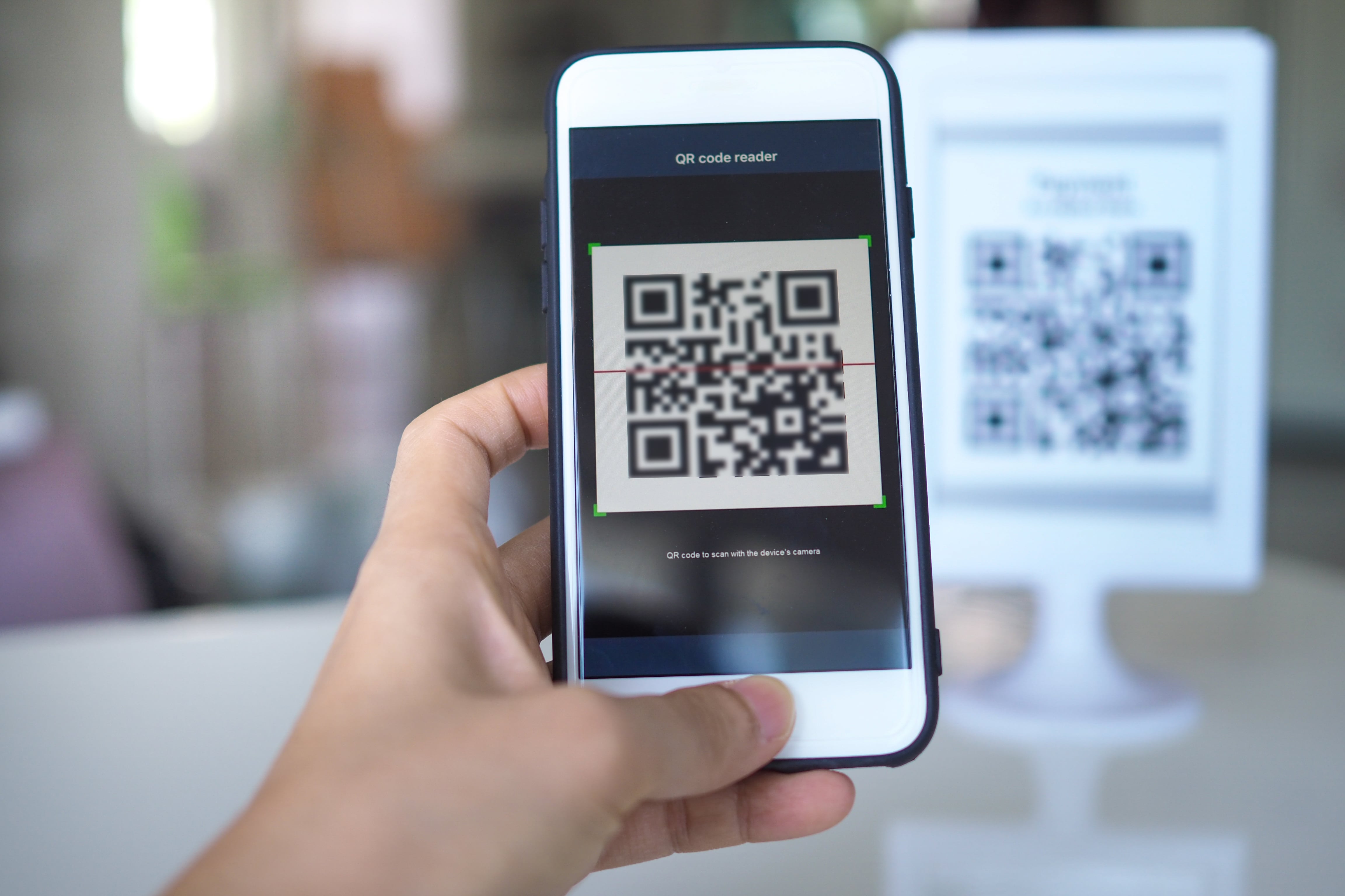 A partir del 1 de diciembre del 2021 el Gobierno anunció que se pedirá el código QR que garantice a las personas que tienen dos dosis de la vacuna contra el covid-19 para entrar a diferentes comercios y sitios de recreo y acondicionamiento físico