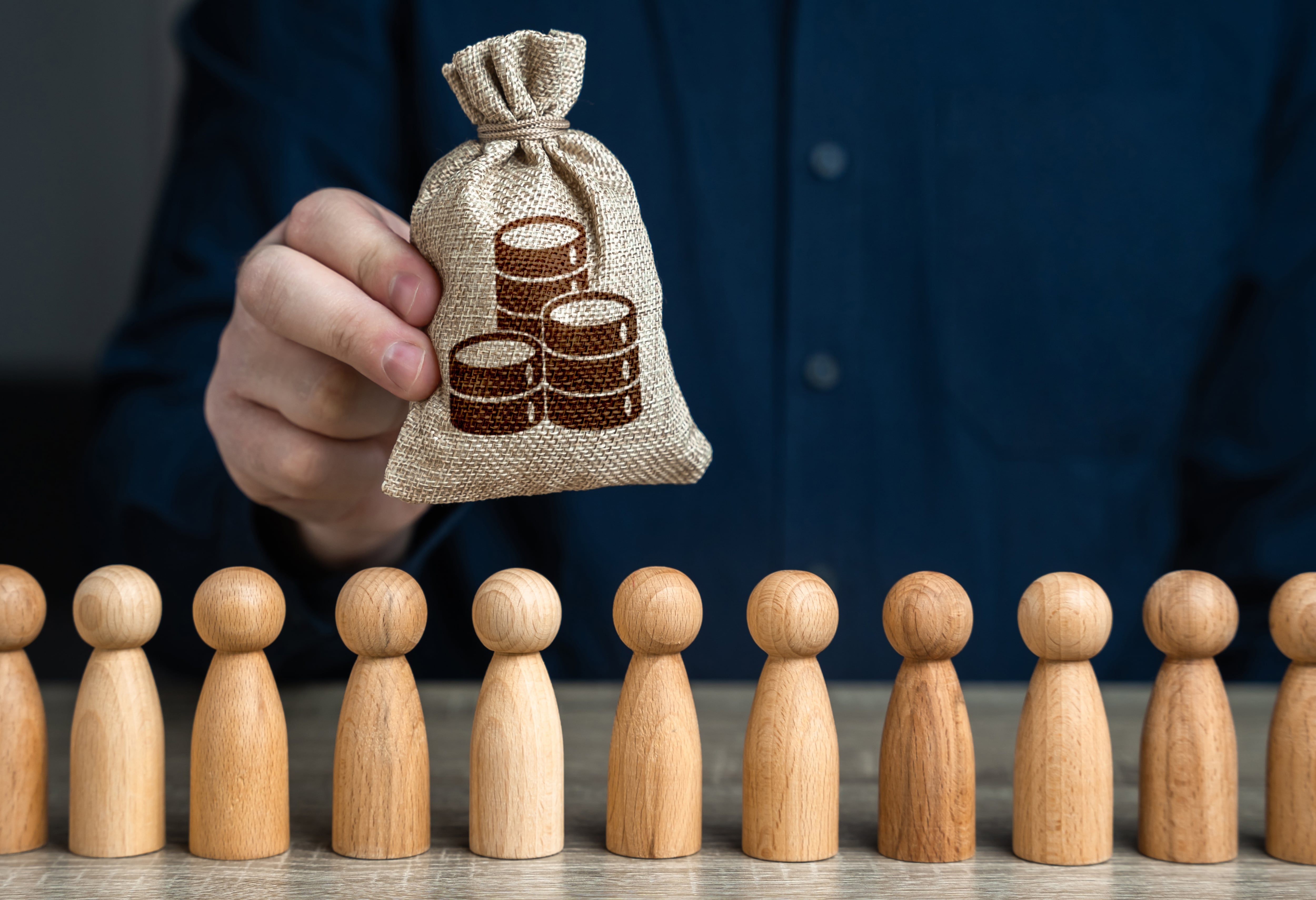 Pwc presentó un estudio sobre evolución de salarios en Costa Rica.