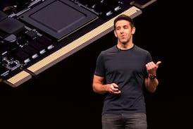 Apple presentará el nuevo iPhone la próxima semana, en medio del cambio de mando de Tim Cook a John Ternus