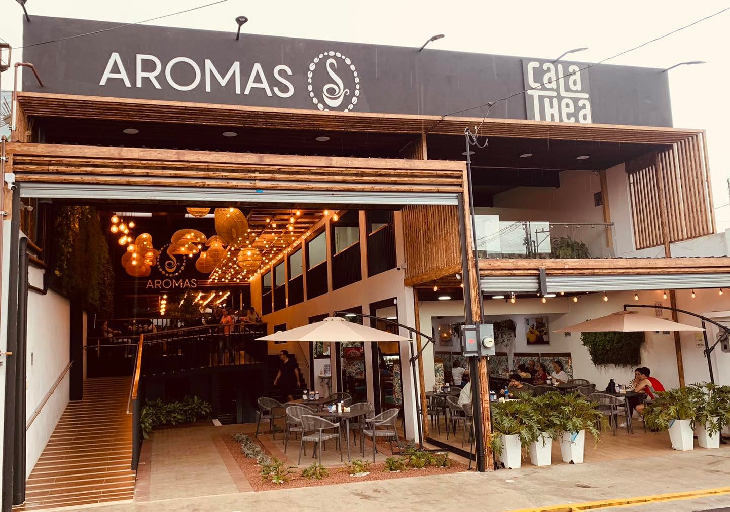 Aromas Café