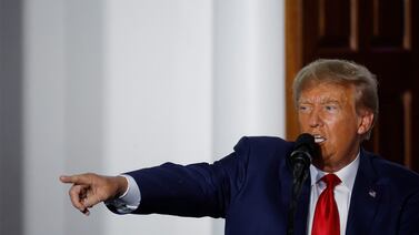 Trump comparece ante la justicia acusado de  intentar alterar el conteo de votos en las elecciones 2020