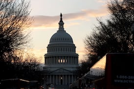 Análisis: ¿Quiénes ganaron y quiénes perdieron con el cierre gubernamental más largo en la historia de Estados Unidos?