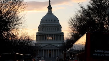 Análisis: ¿Quiénes ganaron y quiénes perdieron con el cierre gubernamental más largo en la historia de Estados Unidos?