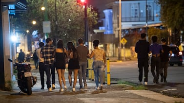 ¿Se apaga la fiesta en San José? Alcalde detiene, temporalmente, el plan para restringir eventos en la capital