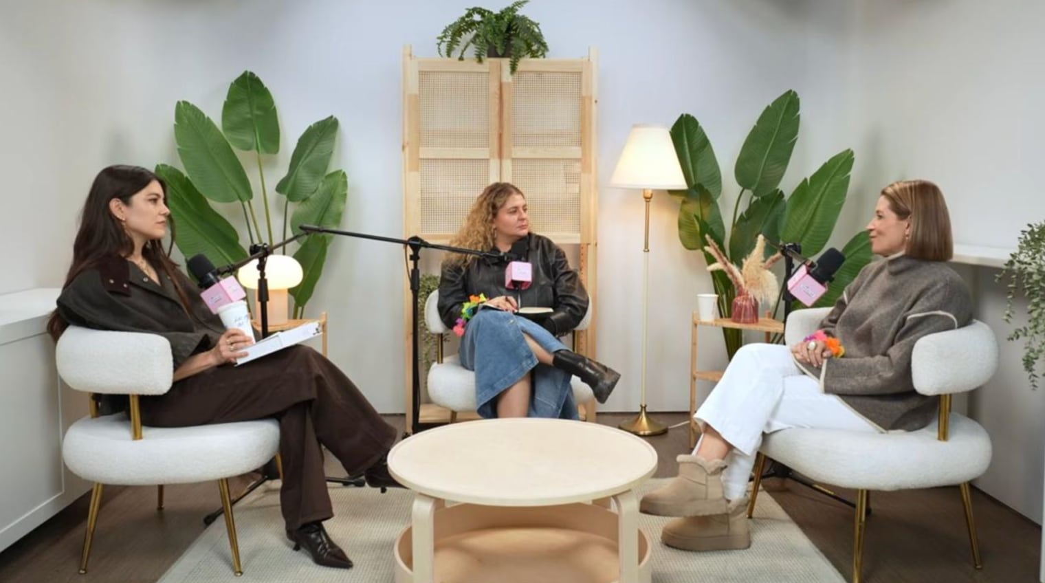 Cindy Fonseca Se Regalan Dudas