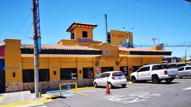 Rosti busca personal en varias zonas del país