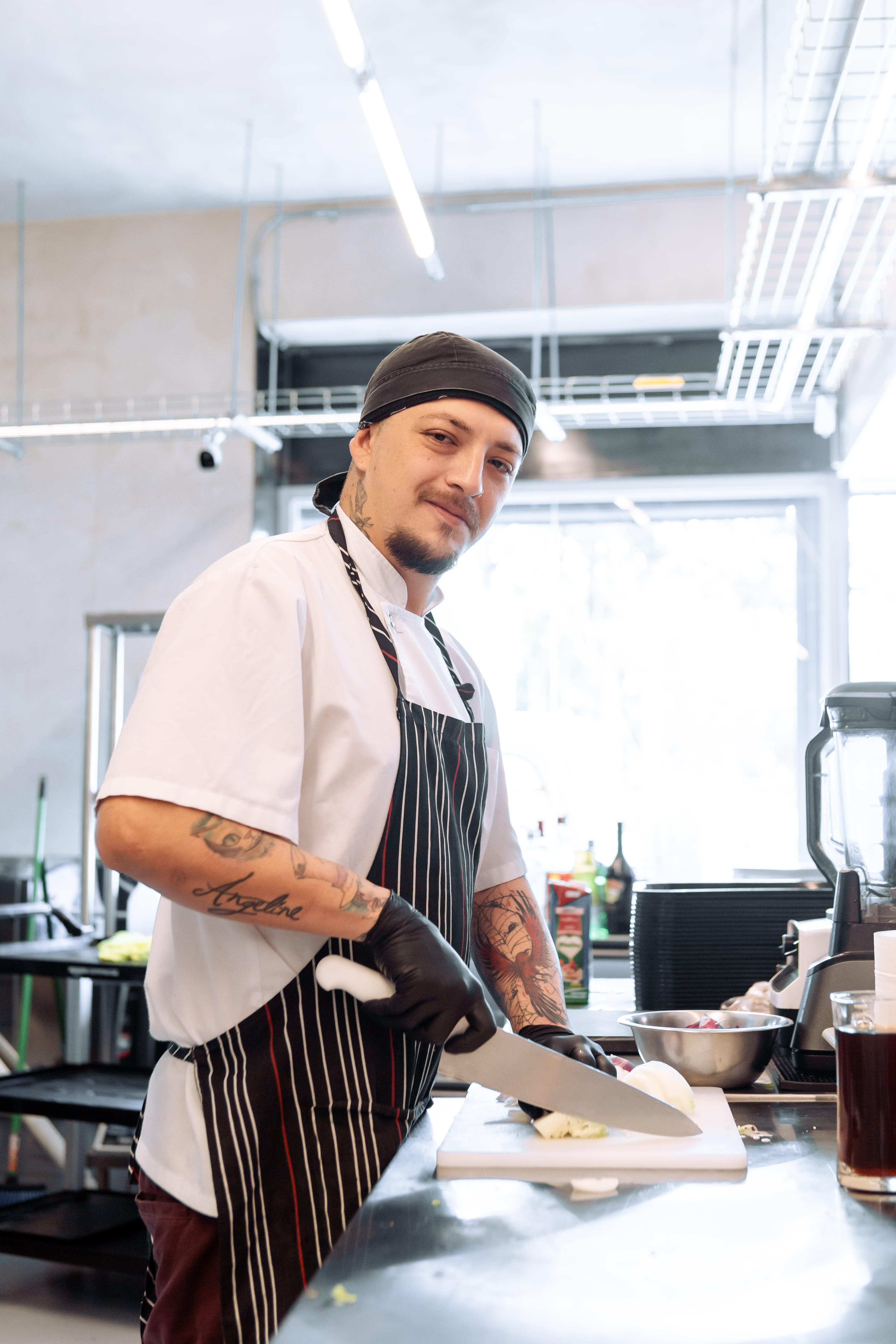 Alma de la Esquina, Testy, Heredia