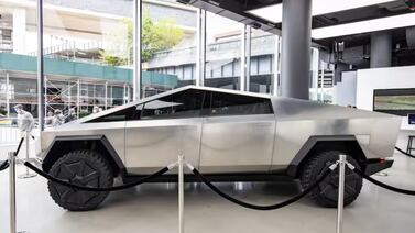 (Video) Explota un Tesla Cybertruck frente a hotel de Donald Trump en Las Vegas; se registra un muerto y siete heridos