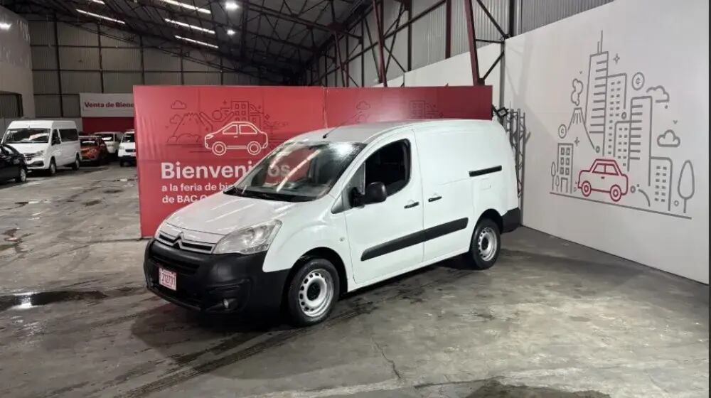 Citroën Berlingo, placa CL312731, con un precio base de $8.750.
