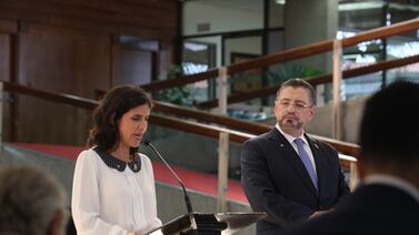 Gobierno mantiene amenaza de apagón de radio y televisión para presionar a diputados a aprobar el proyecto que envió a la Asamblea Legislativa