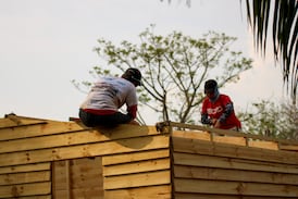 Muestra arquitectónica convertirá residuos en hogares: así llegarán a las comunidades