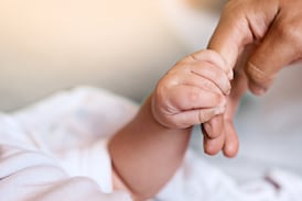 Cero ventajas por tener hijos: Costa Rica es el país de la OCDE que menos alivio fiscal ofrece a las familias