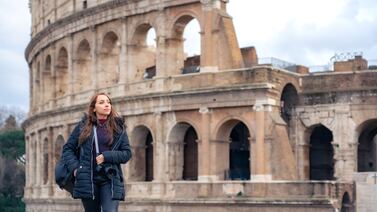 ¿Sueña con estudiar en Europa? Preste atención a estas becas para costarricenses