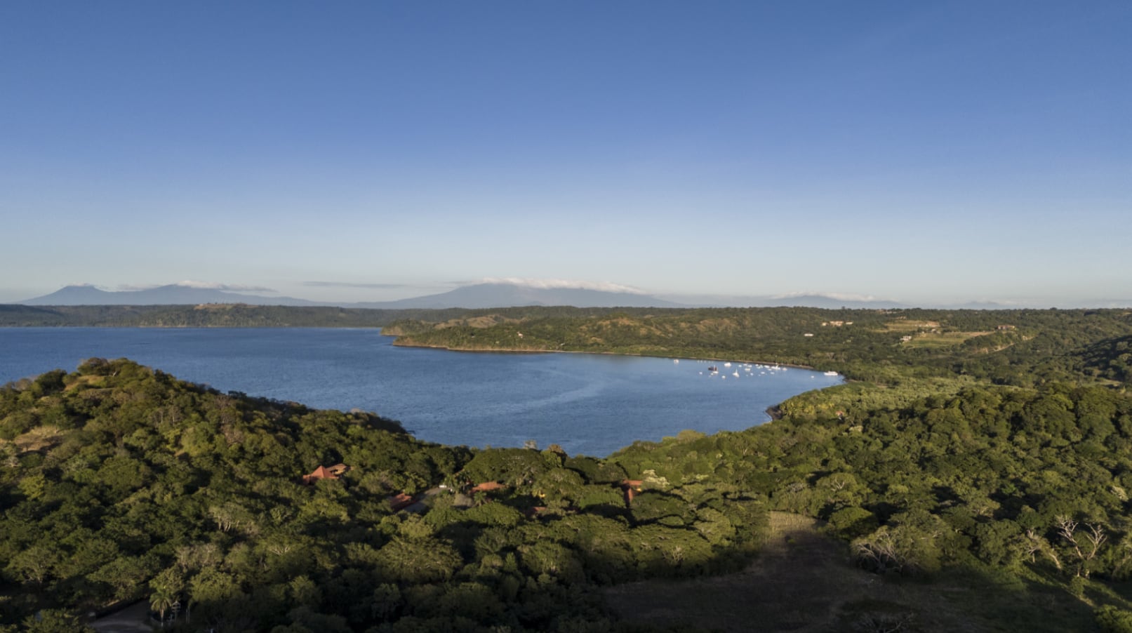 La empresa Enjoy Hotels & Resorts S.A. busca desarrollar el megaproyecto Bahía Papagayo en Playa Panamá.