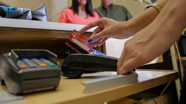 Consumo interno de Costa Rica bajo cautela: incertidumbre frena el gasto y la inversión en bienes duraderos