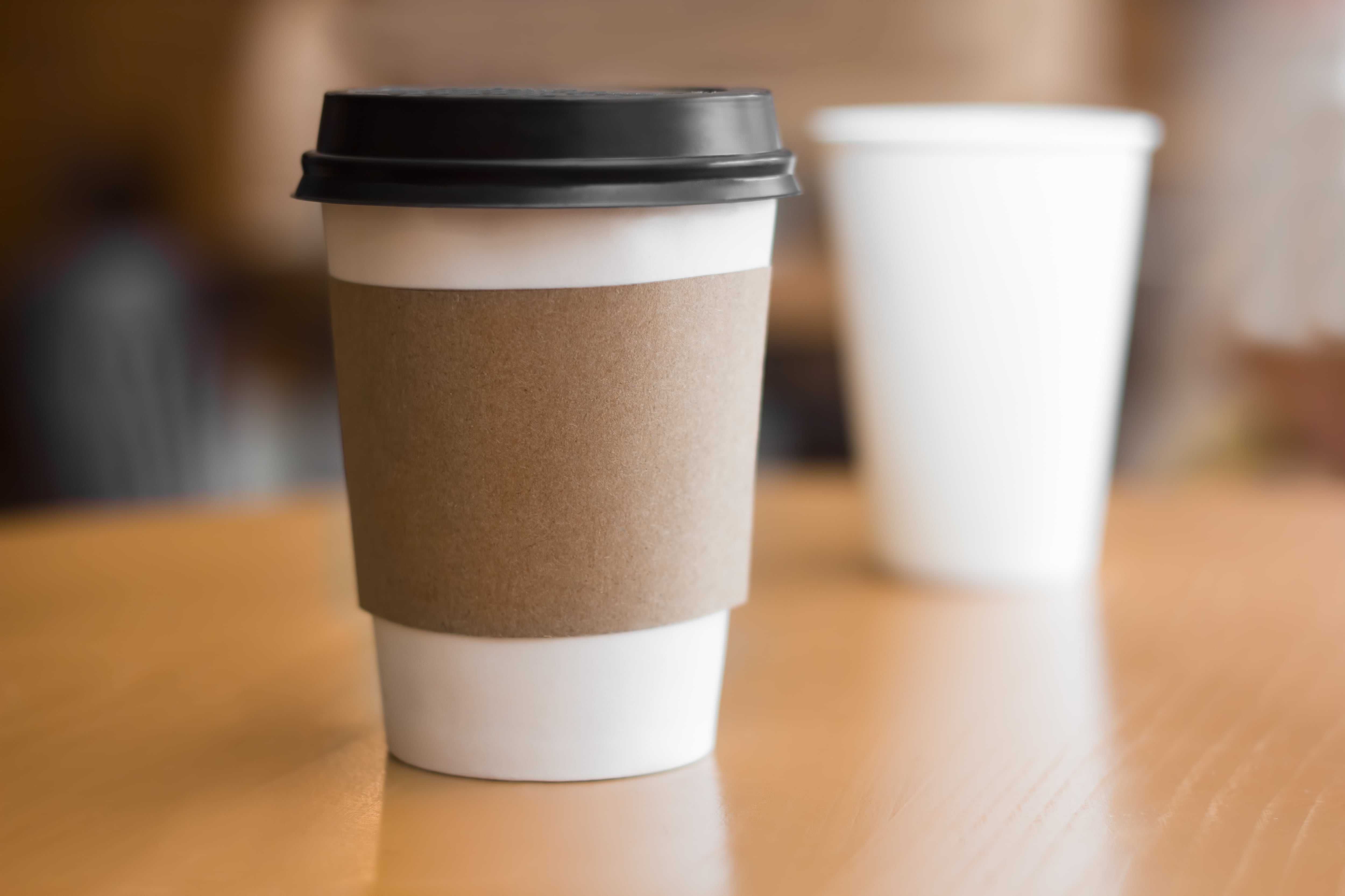 café en taza de cartón