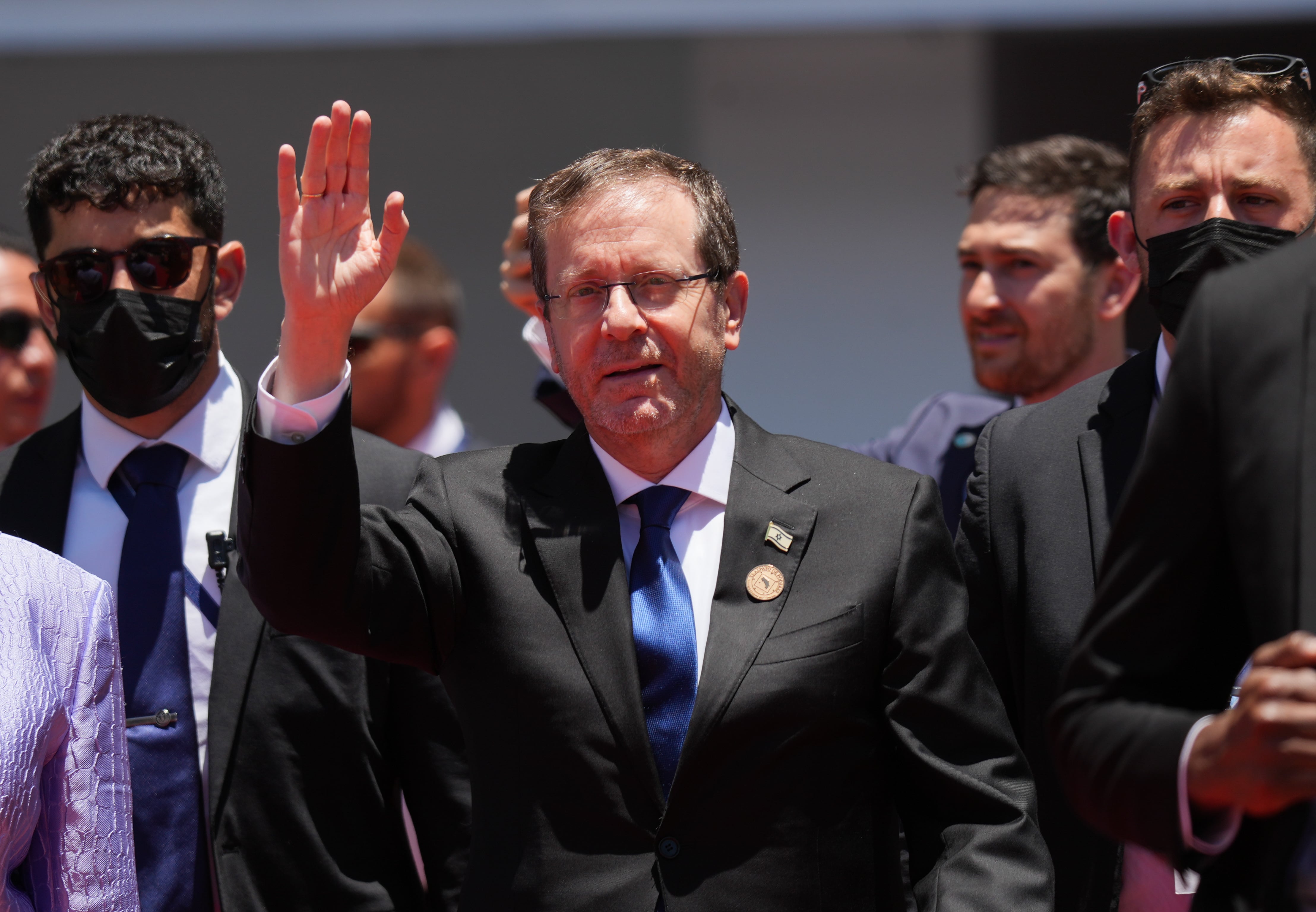 La ovación recibió al presidente de Israel, Isaac Herzog, al ingresar al Traspaso de Poderes en el INS Estadio.
