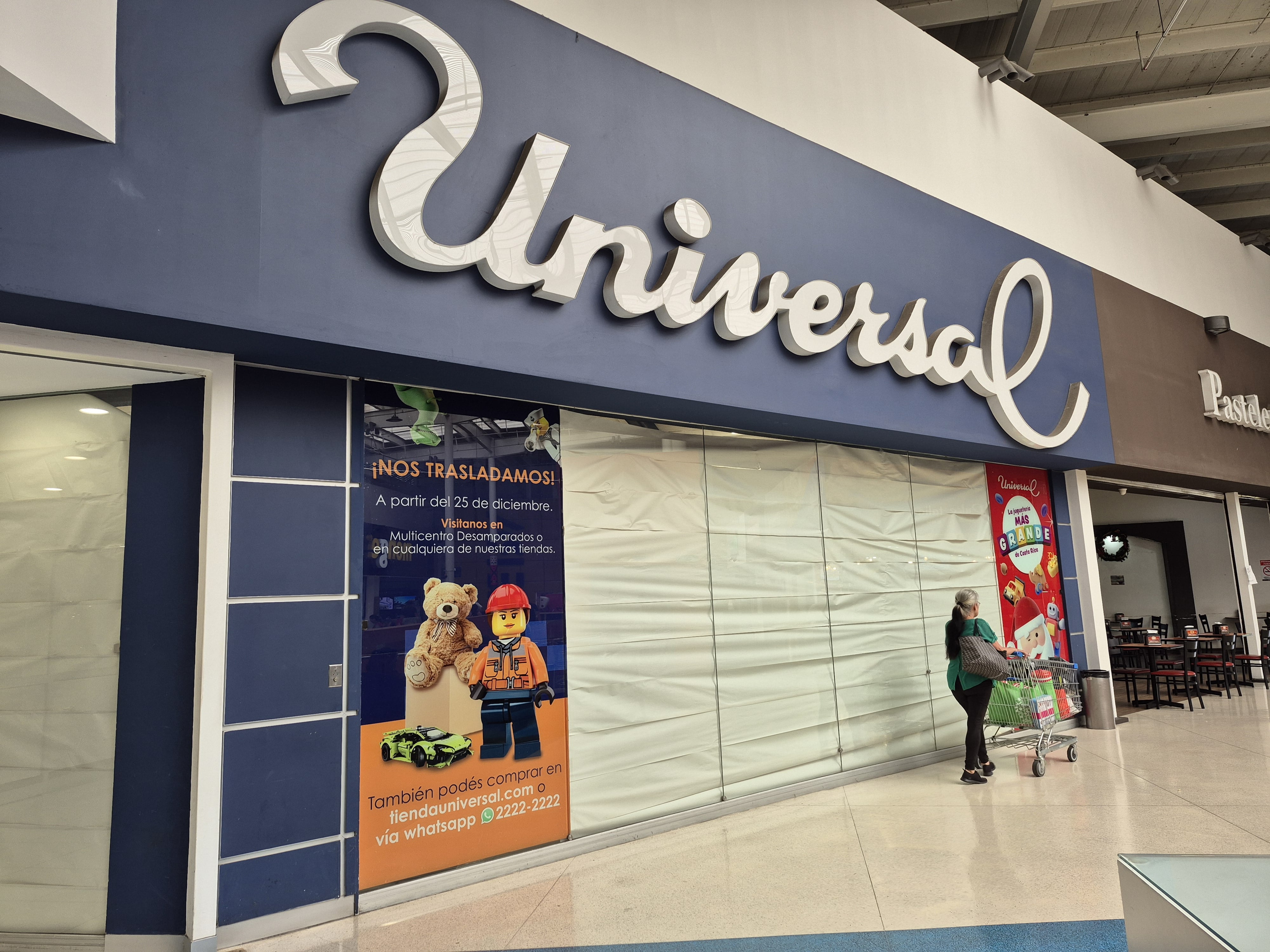 Cierre de tienda Universal