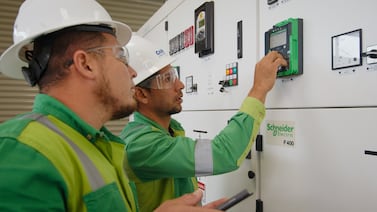 Schneider Electric cumple 50 años en Costa Rica: conversamos con la presidenta de su clúster sobre el futuro del sector