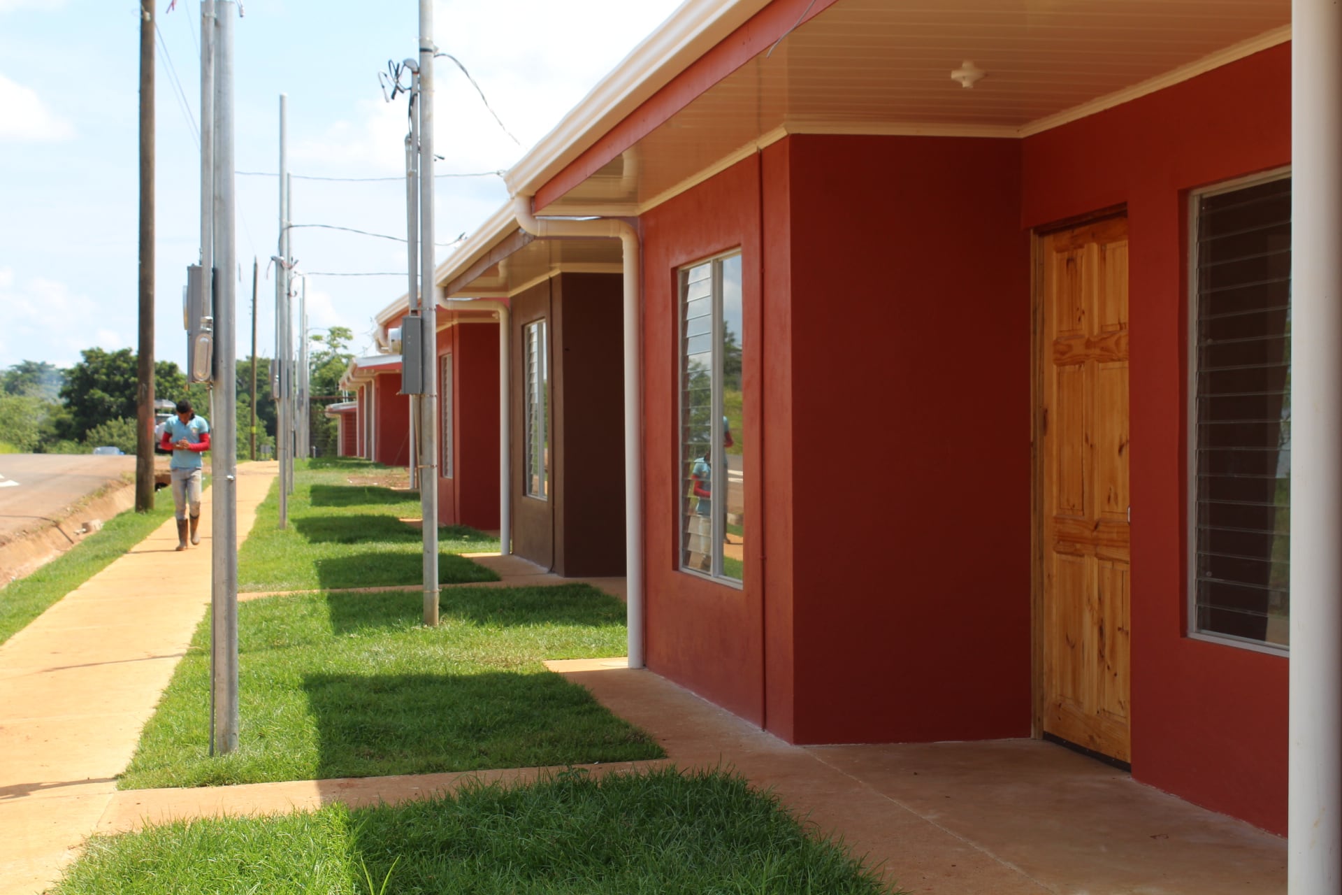 San Carlos recibió, entre el 2015 y 2019, 3.994 bonos de vivienda lo cual significó una inversión de ¢29.678 millones en dicho periodo. En la imagen, el proyecto Las Rosas, en Pocosol de San Carlos. Foto: Cortesía Banhvi.
