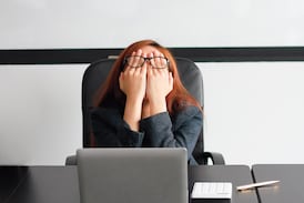 El miedo al desgaste laboral frena la movilidad ejecutiva en Costa Rica pese a altos salarios