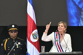 Laura Fernández asume el poder en Costa Rica con la promesa de “empezar a resolver” y respetar la división de poderes