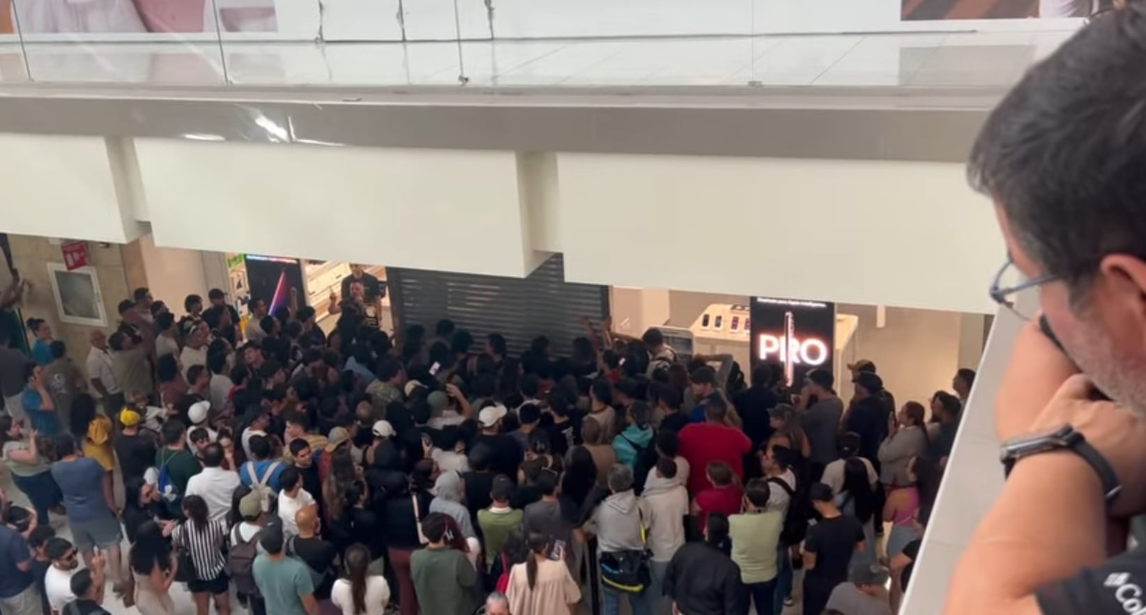 iCon, Multiplaza Escazú