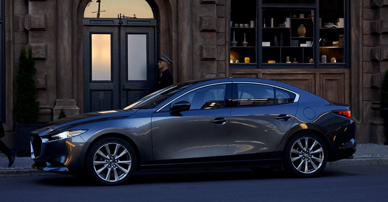 El Mazda3 Sportback tiene opción de transmisión automática y manual.