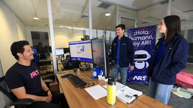 Trabajó en banca en Costa Rica y Nueva York, luego fundó ARI Casa de Cambio: una ‘fintech’ que también quiere ser puesto de bolsa