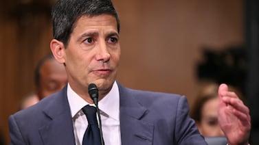 Kevin Warsh asume la presidencia de la Fed con el reto de blindar su independencia ante Donald Trump