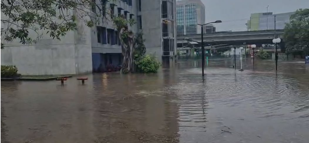 Inundación en la Facultad de Derecho de la UCR.