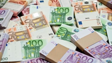 Hacienda colocó segunda emisión de euros en el mercado local por €1.000 millones