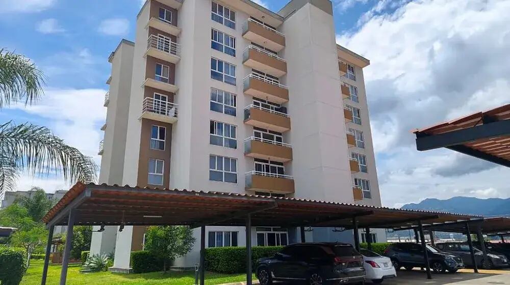 Apartamento en el Condominio 9-10, apartamento A-2-1, en San Rafael de Alajuela.
