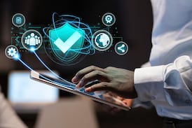 El auge de la hiperespecialización: El trabajo freelance que paga hasta $200 por hora desde casa