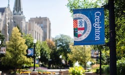 Fondo especial pagará todos los gastos de admisión a ticos que busquen estudiar en EE. UU.: así puede participar