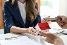 Del ahorro a la planificación: tome nota de estas recomendaciones si comprar casa está entre sus planes