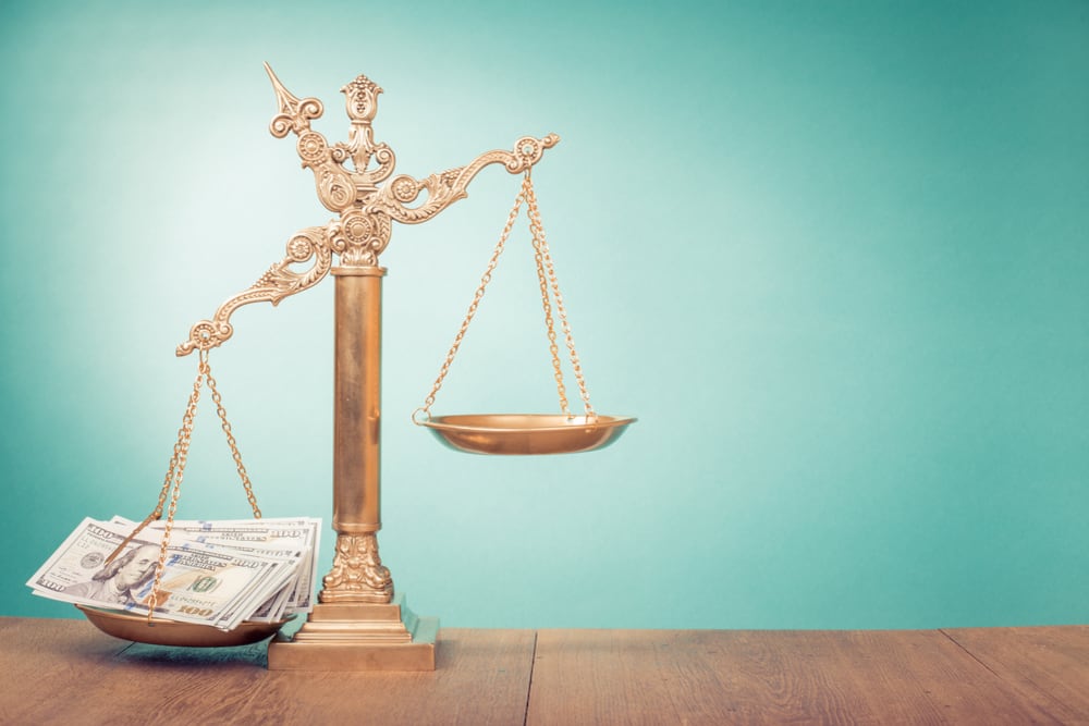 Costa Rica ha adoptado un mercado cambiario en el que se busca un flotación del dólar, pero el Banco Central tiene la capacidad de intervenir de forma permanente.