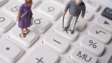 ¿Crear una pensión básica universal o cobrar un aporte a las zonas francas? Vea las propuestas para fortalecer el sistema de pensiones