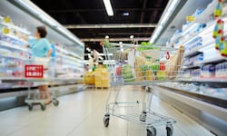 La transformación de la mesa en Costa Rica: ¿por qué los hogares recortaron un 21% su gasto real en alimentos?