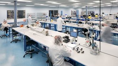 Dispositivos médicos, piña y banano encabezan la lista de los productos más exportados