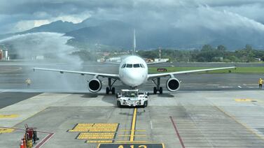Proyecto de ley de vuelos baratos a Centroamérica y República Dominicana avanza en el Congreso con algunos cambios, vea de qué se trata